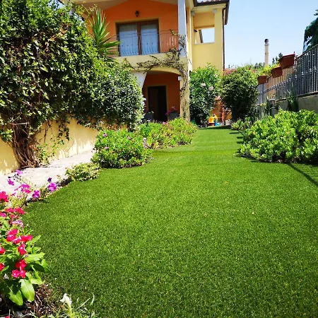 Casa Con Giardino