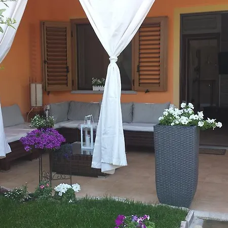 Casa Con Giardino *